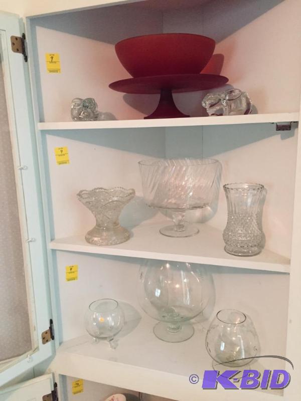 lot 9 image: Three Shelves of Glassware