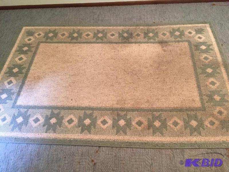 lot 99 image: Large Area Rug Green Border