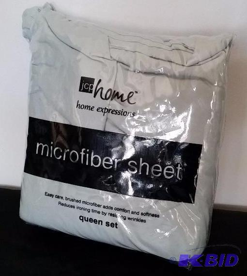lot 10 image: JCP Home  Misty Jade  QUEEN Microfiber Sheet Set.  Flat, Fitted and 2 Pillow cases.  Still in Package.