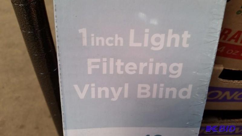 1 vinyl Blind