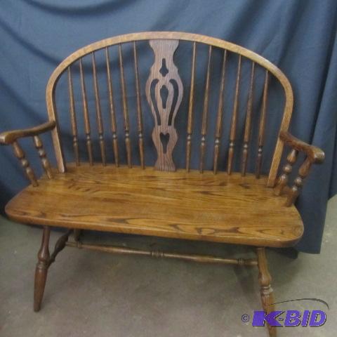 lot 101 image: Amish Deacons Bench