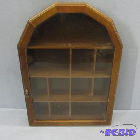 lot 119 image: Shadow Box