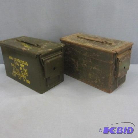 lot 142 image: Vintage Ammo Box