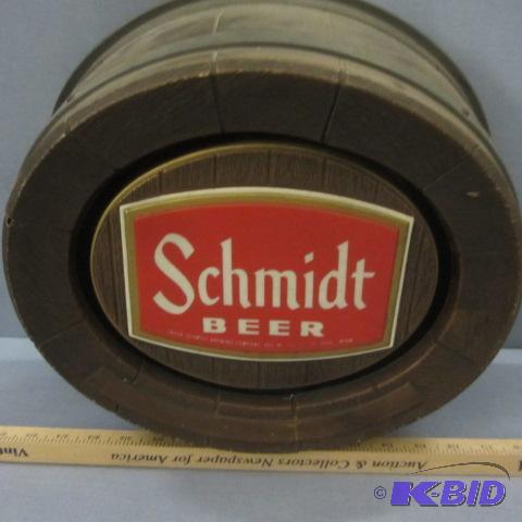 lot 15 image: Schmidt Beer Sign