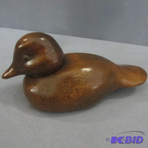 lot 153 image: Vintage Duck Decoy