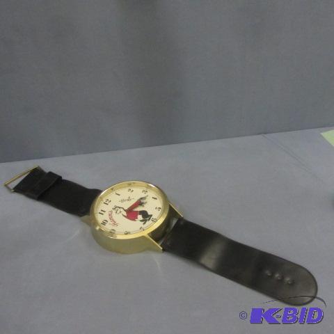 lot 17 image: Hamms Beer Wristwatch Clock