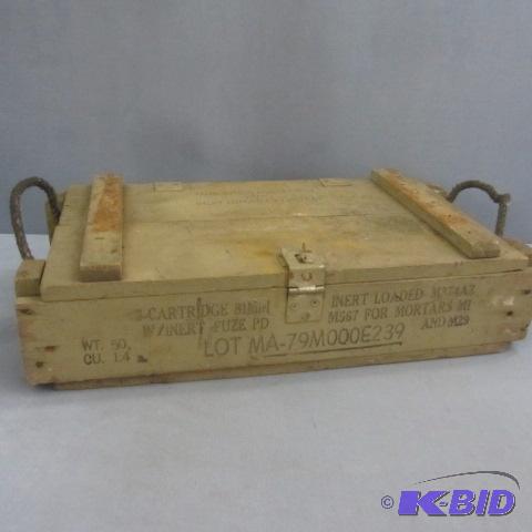 lot 173 image: World War II Cannon Crate