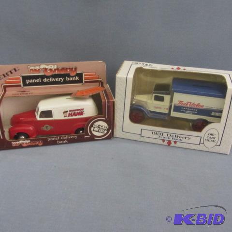 lot 40 image: ERTL Die Cast Metal Banks