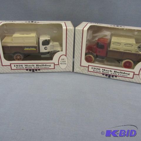 lot 47 image: ERTL Die Cast Metal Banks