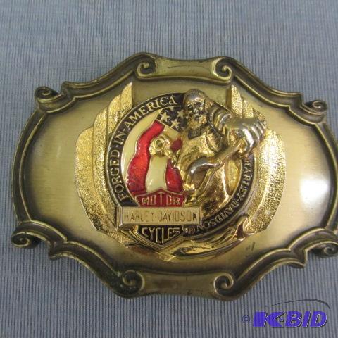 lot 56 image: Harley Davidson Belt Buckle
