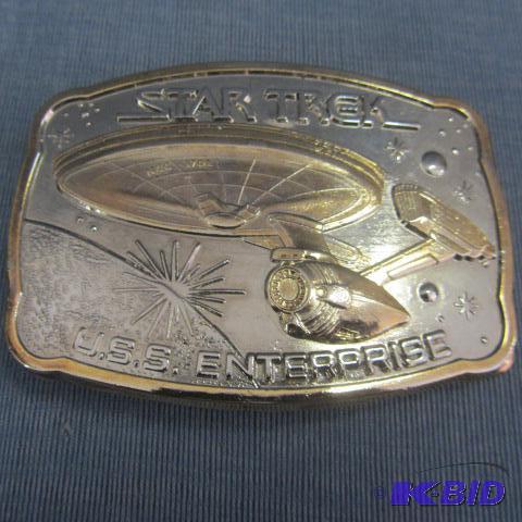 lot 57 image: Star Trek Belt Buckle