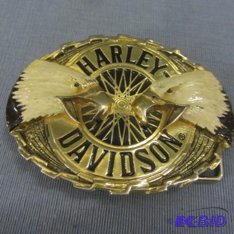 lot 7 image: Harley Davidson Belt Buckle