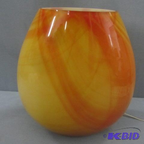 lot 96 image: Bella Luce Vase Lamp