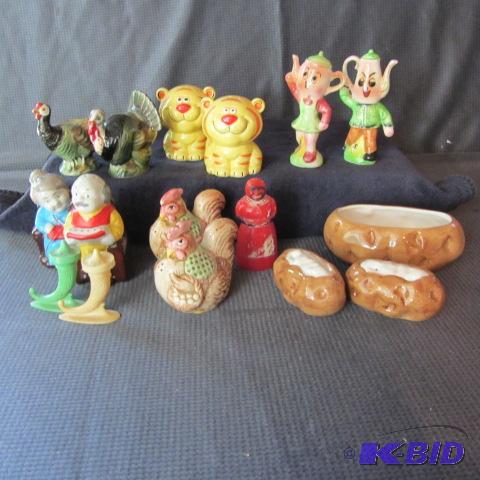 lot 115 image: Salt & Pepper Shakers