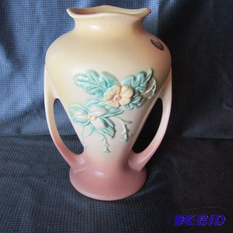 lot 13 image: Hull Art Pottery Vase