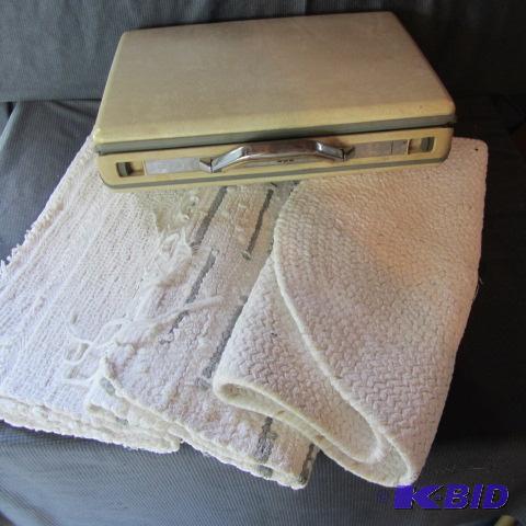 lot 147 image: Cotton Rugs, Briefcase