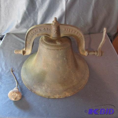 lot 2 image: Cast Iron No 2 Bell
