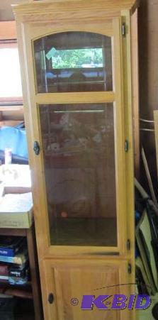 lot 3 image: Oak Display Cabinet