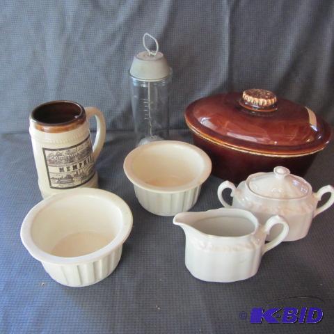 lot 77 image: Vintage Kitchenwares