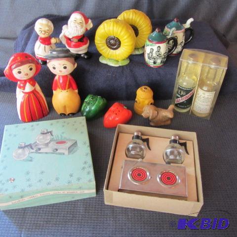 lot 83 image: Salt & Pepper Shakers