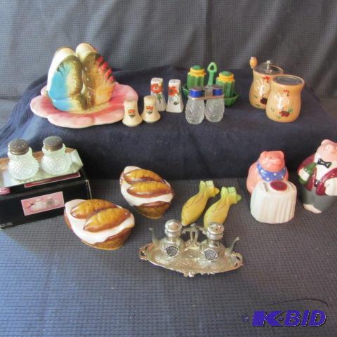 lot 84 image: Salt & Pepper Shakers