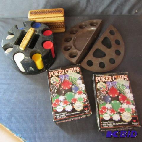 lot 98 image: Poker Chips, Card Holder