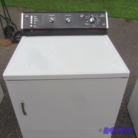 lot 129 image: GE Electric Dryer
