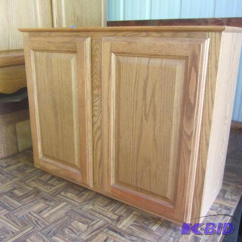 lot 77 image: Kitchen Cupboards