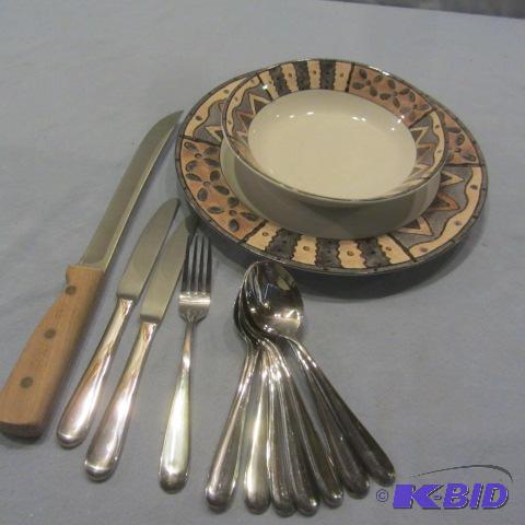 lot 87 image: Dinner And Flatware