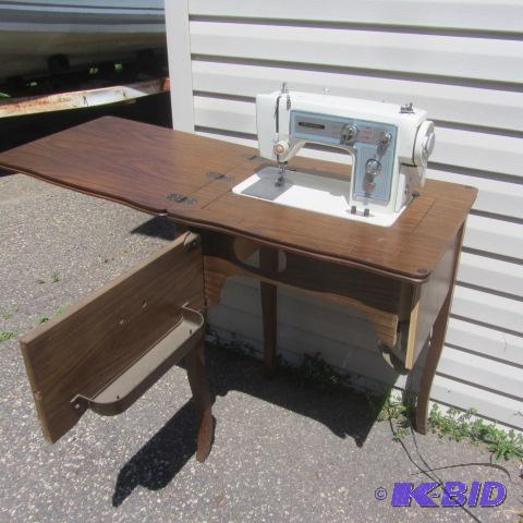 lot 98 image: Sewing Machine Cabinet