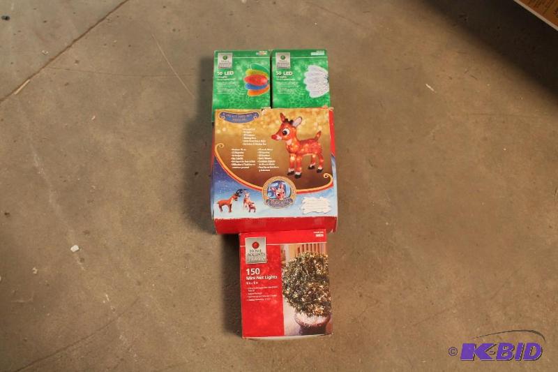 4 Christmas items