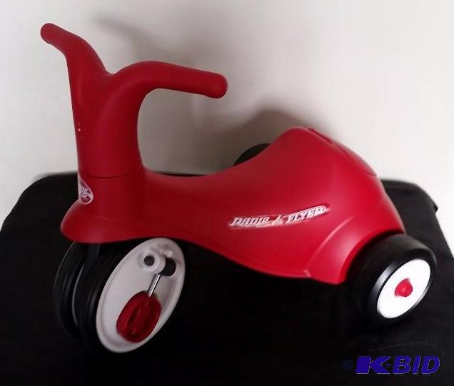 scoot to pedal radio flyer