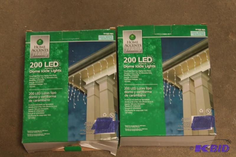 2 packs of lights