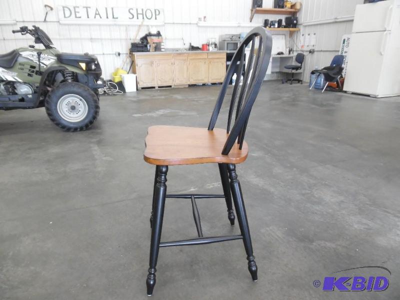 lot Y14 image: Liberty Furniture Low Country Black Windsor Bar Stool
