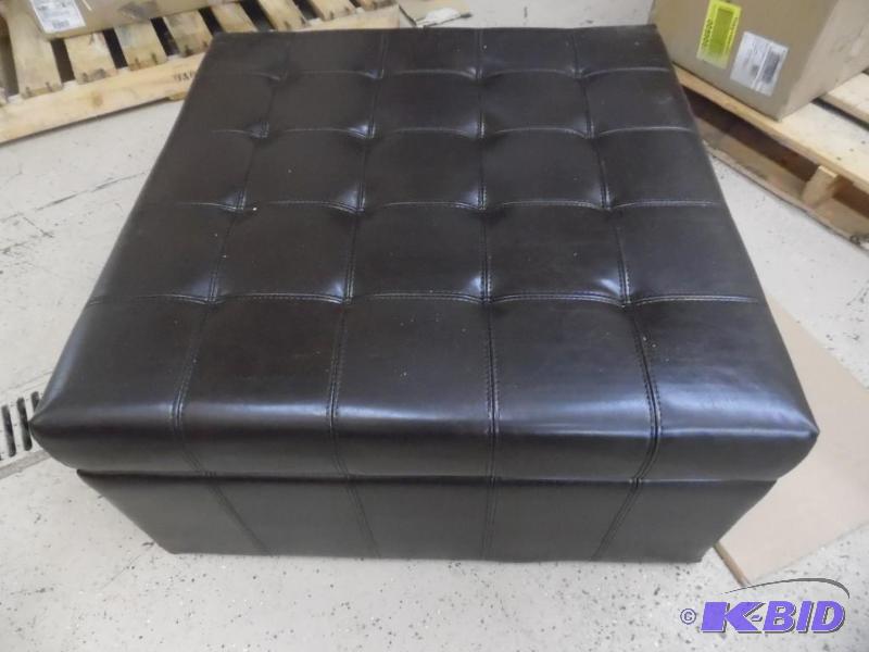 lot Y32 image: Square Storage Ottoman