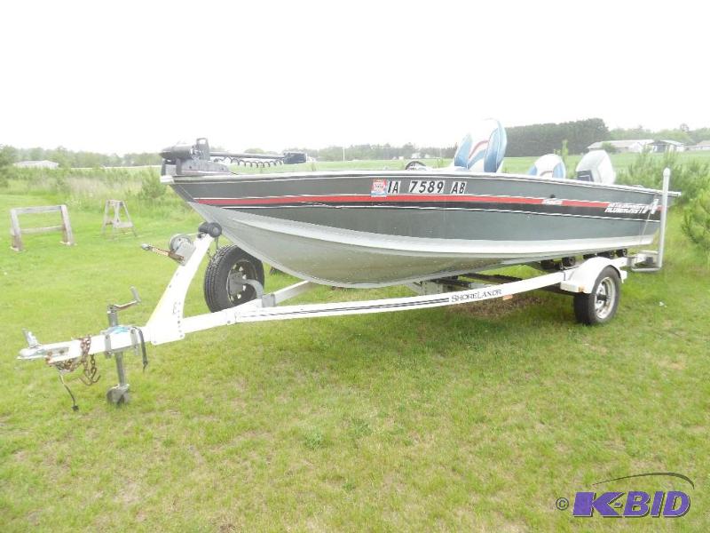 1991 Alumacraft Dominator