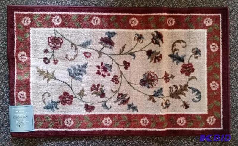JCP Home Rug Cranberry Floral motif.  Size 34 x 20  Still has tags