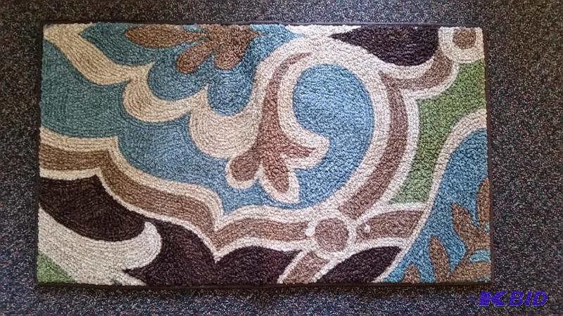 JCP Home Rug Chocolate Brown and Teal modern motif.  Size 33 x 20  No Tags not used.