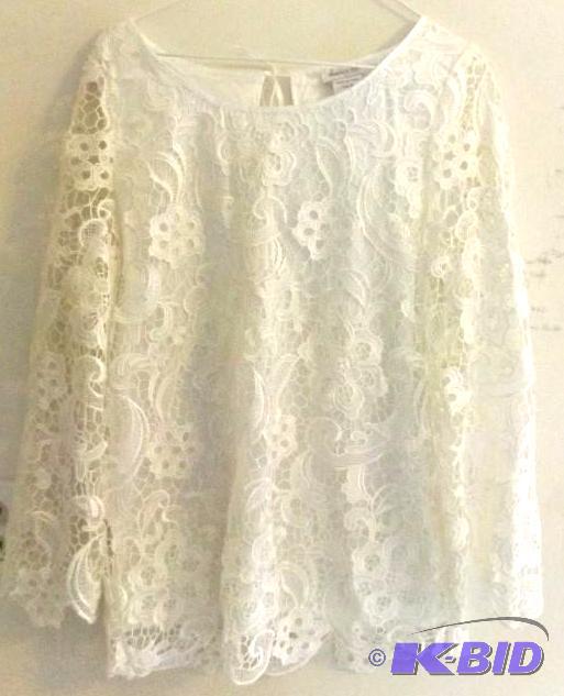 Monroe and Main lace top