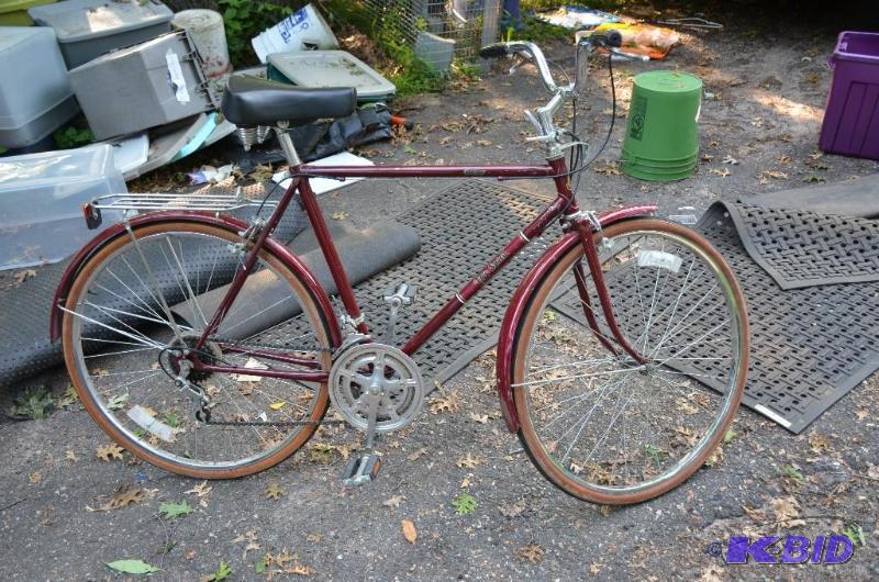 lot 104 image: Free spirit 10 speed bike, vintage...