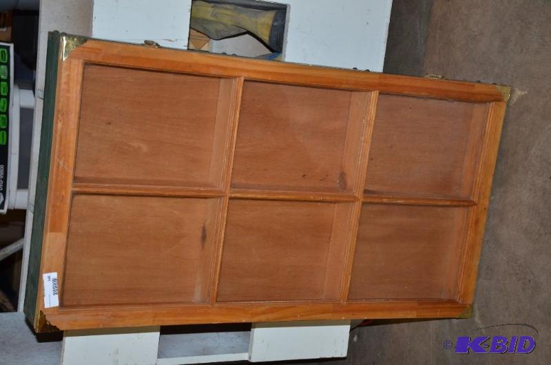 lot 144 image: Wood and glass table display case 5&quotx22&...