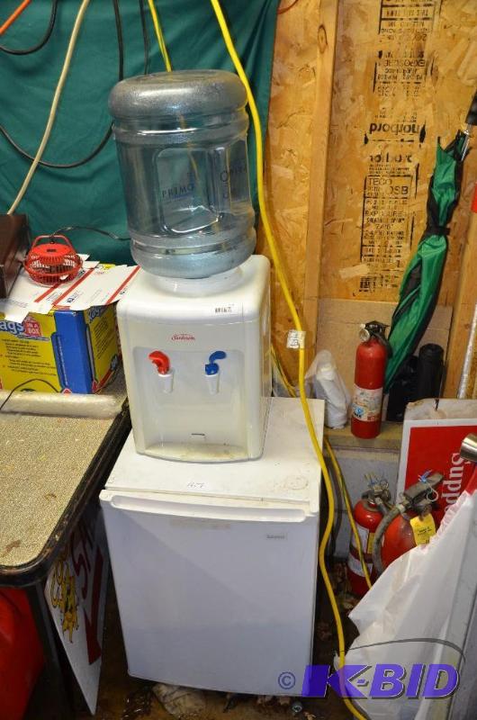 lot 167 image: Water Cooler & Room Refrigerator The Sunb...