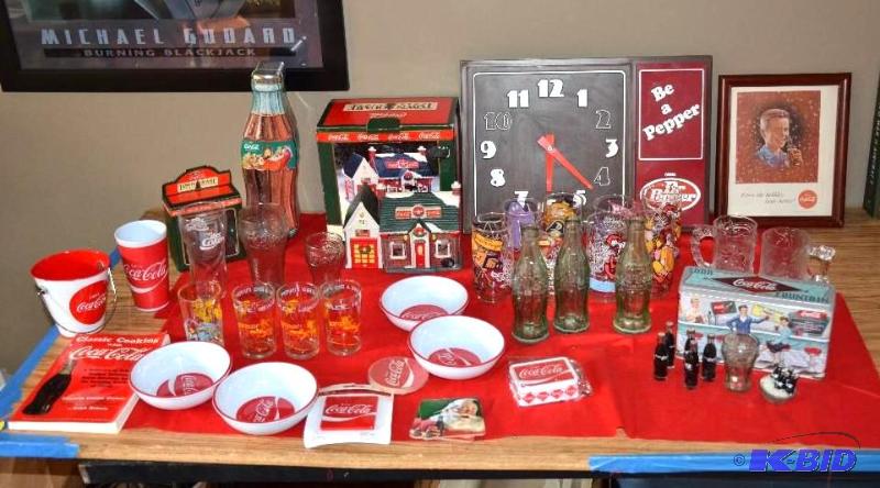 lot 17 image: Lot of Collectible Coke Items   3 1974 Wile ...