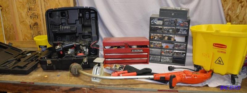 lot 172 image: Lot of tools including Coleman 18V saw, Blac...