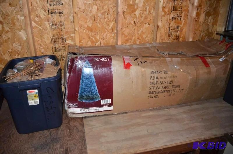 lot 189 image: 12" Evergreen Spruce Christmas tree and ...