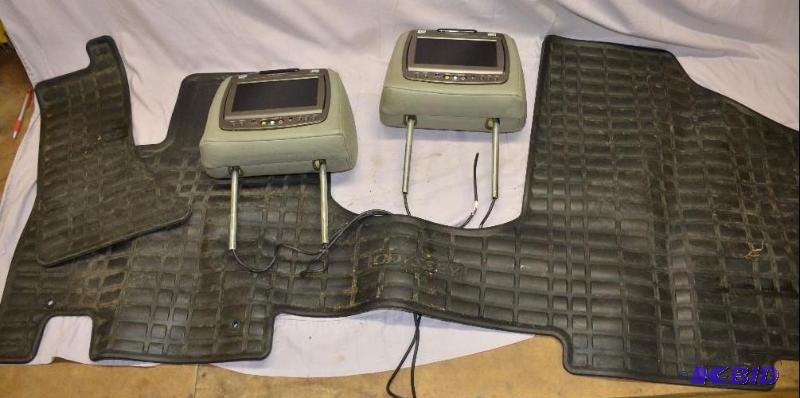 lot 201 image: Odyssey Floor Mats Compaq DVD players (inspec...