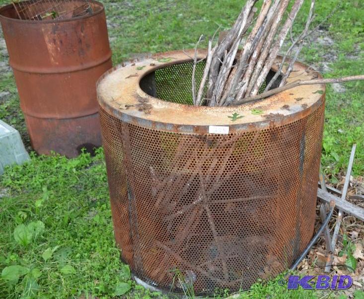 lot 235 image: Metal Firepit 32" tall...