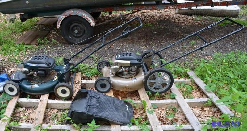 lot 242 image: Two Craftsman lawnmowers-Gold Craftsman 6.75 ...