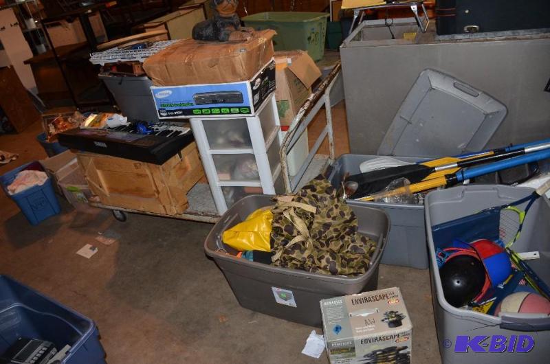 lot 259 image: Lots of $$$ in this lot. Large group of the f...