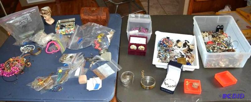 lot 263 image: Large lot of jewelry, 2 Rolex watches,  ...